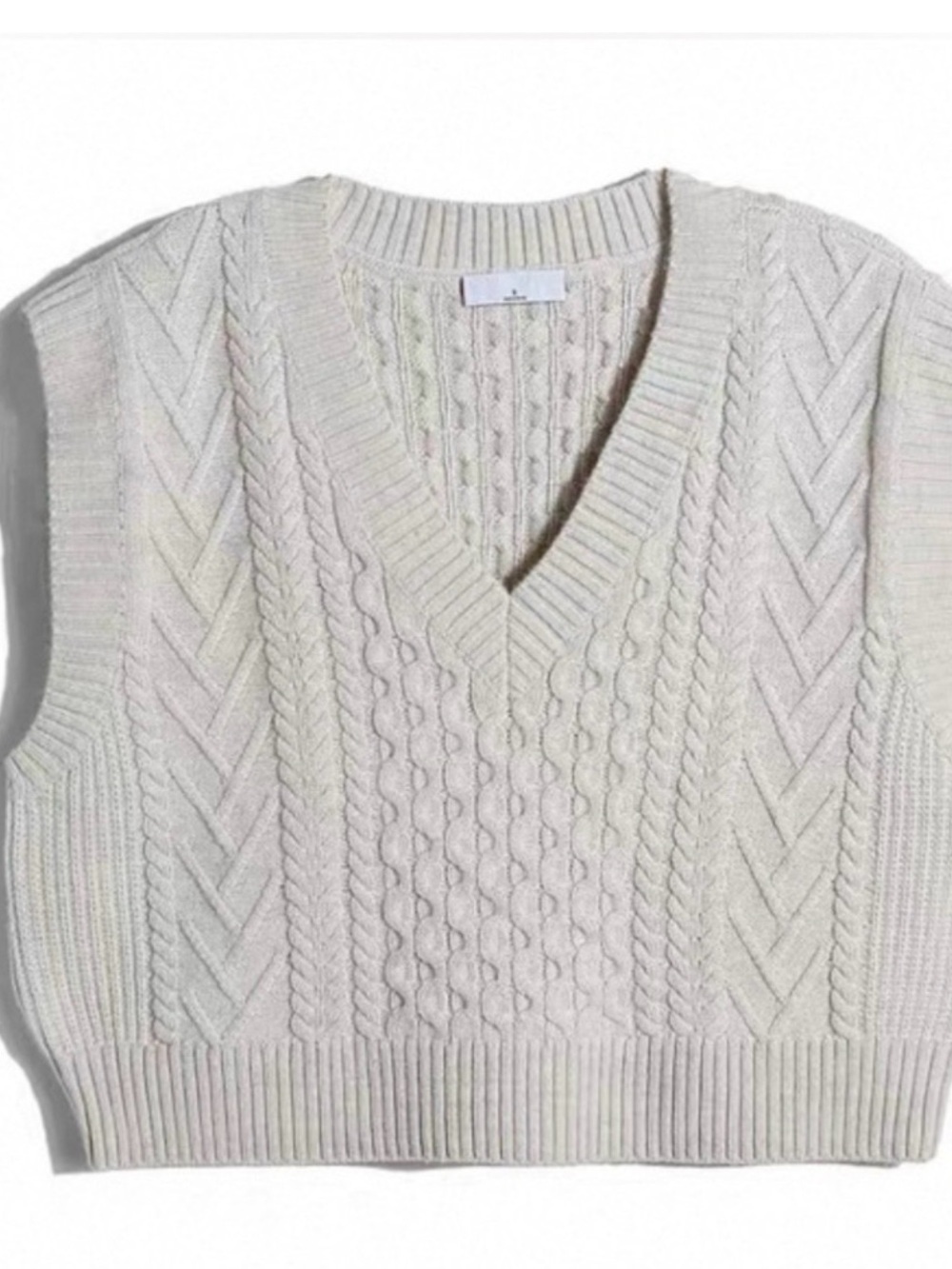 Babaton Cream Cable Knit V‑Neck Sweater Vest